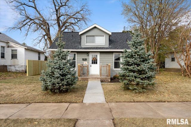 321 2nd Avenue E, Milan, IL 61264