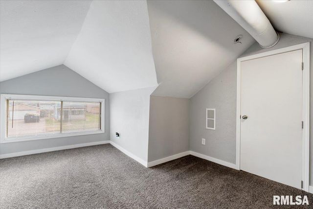 321 2nd Avenue E, Milan, IL 61264