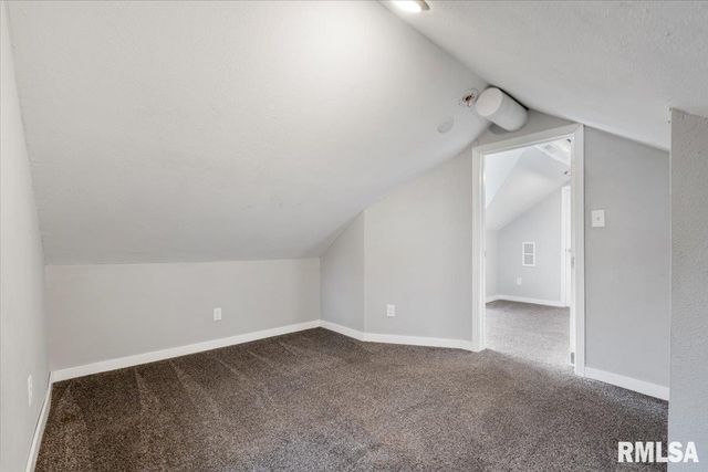 321 2nd Avenue E, Milan, IL 61264