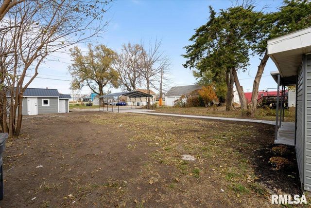 321 2nd Avenue E, Milan, IL 61264