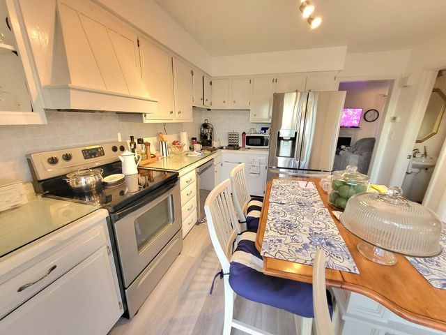 3518 Stonehenge, Roanoke, VA 24018