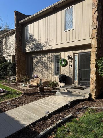 3518 Stonehenge, Roanoke, VA 24018