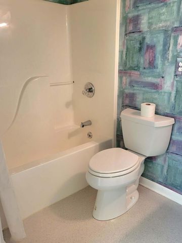 3518 Stonehenge, Roanoke, VA 24018