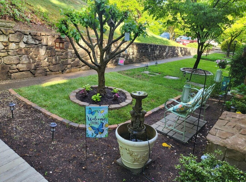 3518 Stonehenge, Roanoke, VA 24018