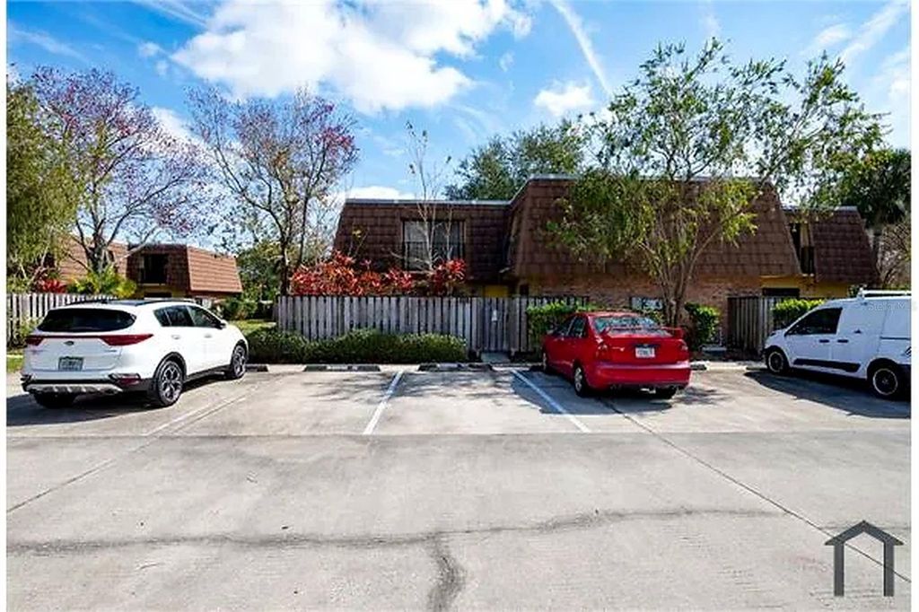 5385 ELM COURT 312, Orlando, FL 32811