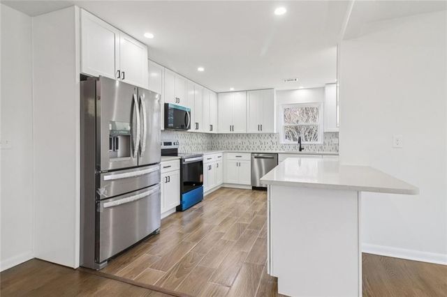 2219 Lisa SE Drive, Marietta, GA 30067