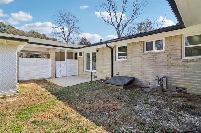 2219 Lisa SE Drive, Marietta, GA 30067