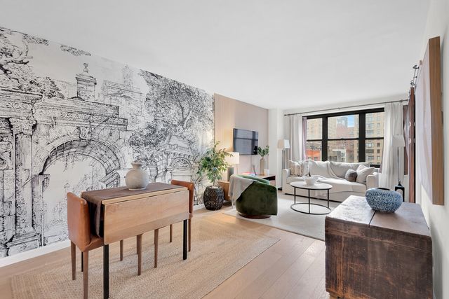 245 E 25th St Apt 8L, New York City, NY 10010