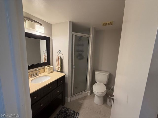 1085 Forest Lakes DR 8106, Naples, FL 34105