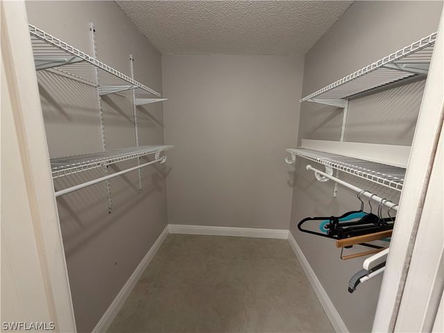 1085 Forest Lakes DR 8106, Naples, FL 34105