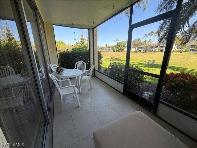 1085 Forest Lakes DR 8106, Naples, FL 34105