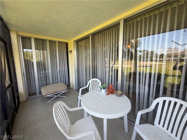 1085 Forest Lakes DR 8106, Naples, FL 34105