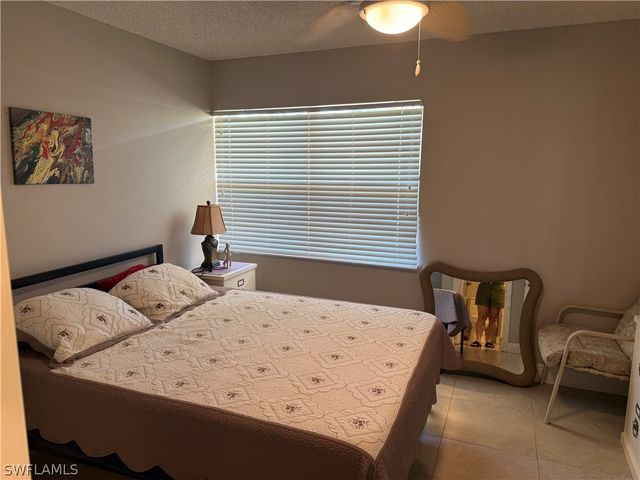 1085 Forest Lakes DR 8106, Naples, FL 34105