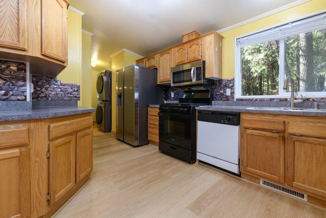 7528 Leaning Cedar Lane, Shingletown, CA 96088