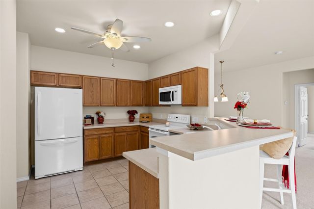319 Essex LN, Georgetown, TX 78633