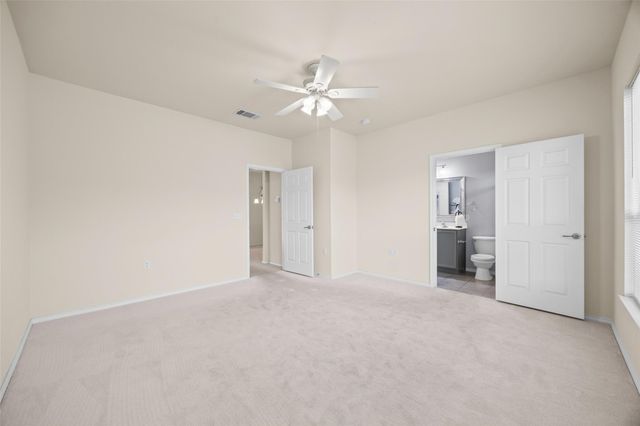 319 Essex LN, Georgetown, TX 78633