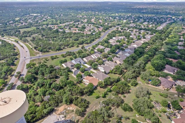 319 Essex LN, Georgetown, TX 78633