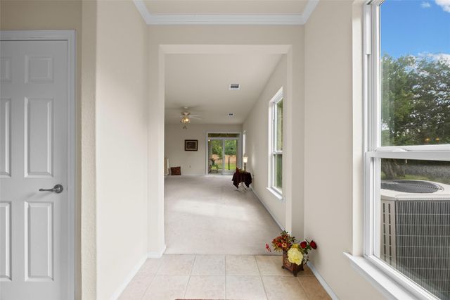319 Essex LN, Georgetown, TX 78633