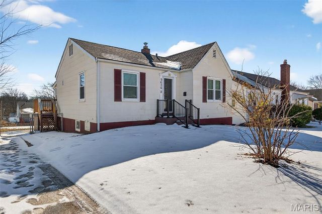 5636 Sunbury Avenue, St Louis, MO 63136