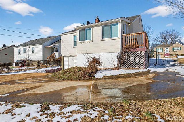 5636 Sunbury Avenue, St Louis, MO 63136