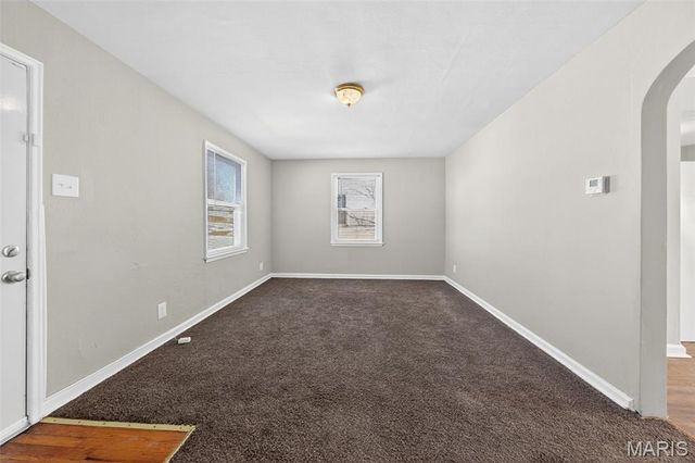 5636 Sunbury Avenue, St Louis, MO 63136