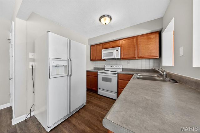 5636 Sunbury Avenue, St Louis, MO 63136