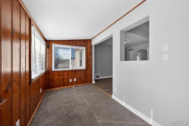 5636 Sunbury Avenue, St Louis, MO 63136