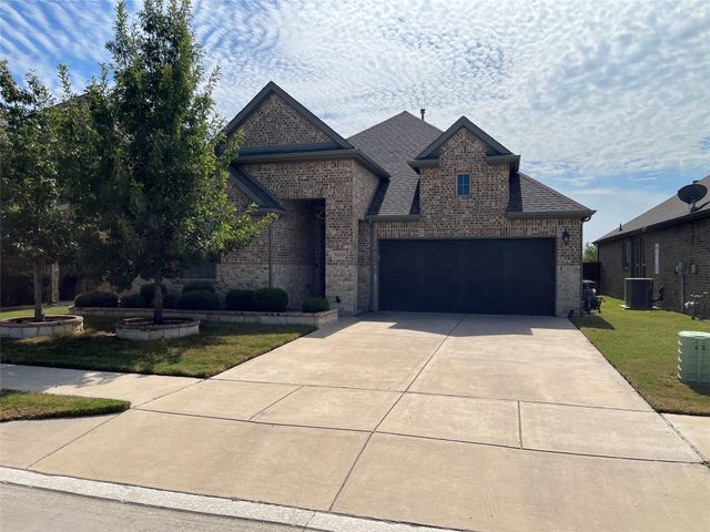 5009 Stockwhip Drive, Fort Worth, TX 76036