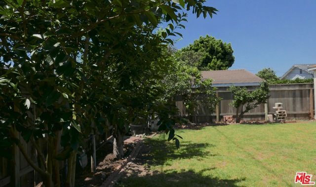 854 Rose Avenue, Venice, CA 90291