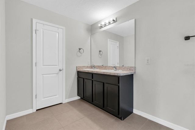 7543 TUSCAN BAY CIRCLE, Wesley Chapel, FL 33545