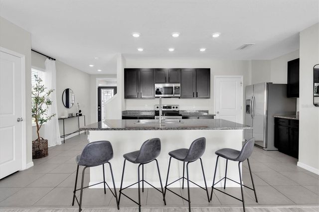 7543 TUSCAN BAY CIRCLE, Wesley Chapel, FL 33545