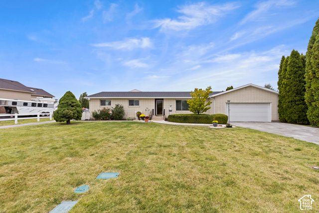 5803 S 6300 W, Hooper, UT 84315