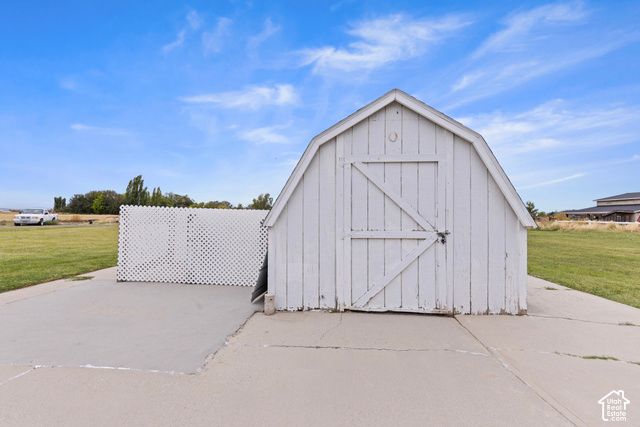 5803 S 6300 W, Hooper, UT 84315
