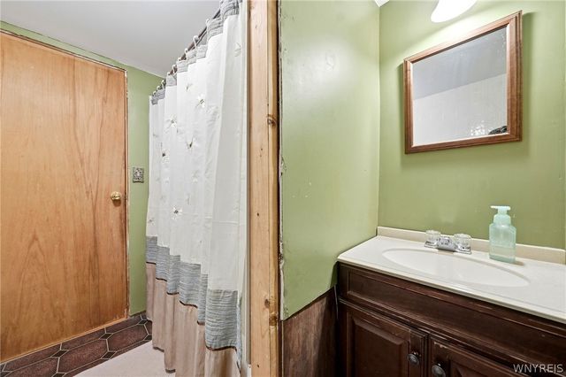 15 Sawyer Avenue, Lancaster, NY 14086