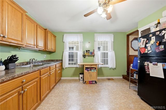 15 Sawyer Avenue, Lancaster, NY 14086