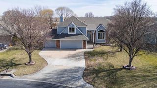 330 S Fairway Cir, Andover, KS 67002