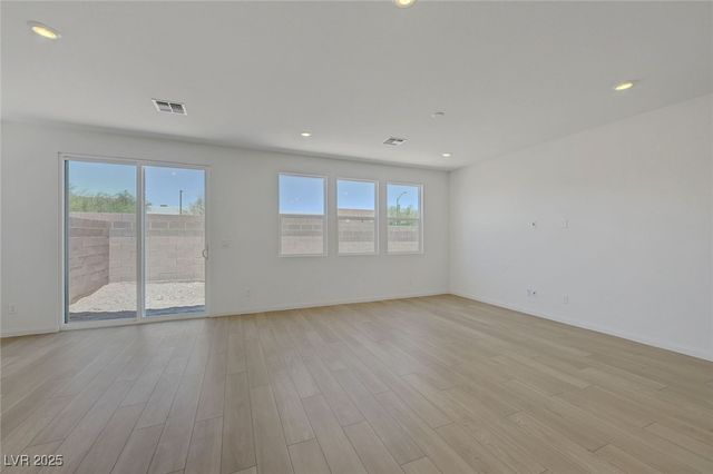 7086 Parkallen Avenue, Las Vegas, NV 89113