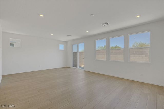 7086 Parkallen Avenue, Las Vegas, NV 89113