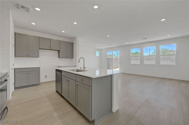 7086 Parkallen Avenue, Las Vegas, NV 89113