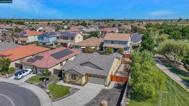 8275 Brookhaven Cir, Discovery Bay, CA 94505