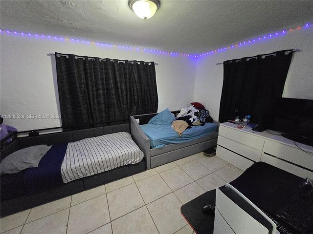 11800 SW 216th St 0, Miami, FL 33170