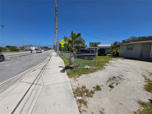 11800 SW 216th St 0, Miami, FL 33170