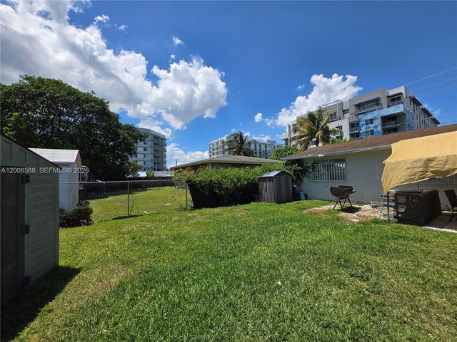 11800 SW 216th St 0, Miami, FL 33170