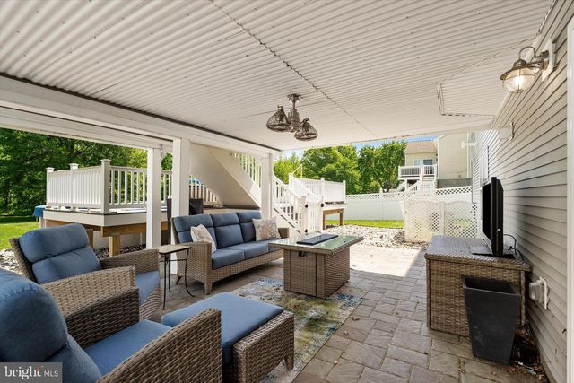 57 BAILLY DR, Burlington, NJ 08016