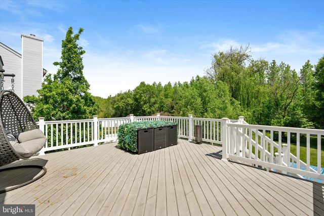 57 BAILLY DR, Burlington, NJ 08016