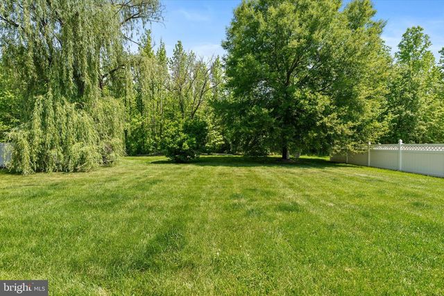 57 BAILLY DR, Burlington, NJ 08016