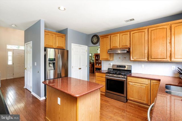 57 BAILLY DR, Burlington, NJ 08016