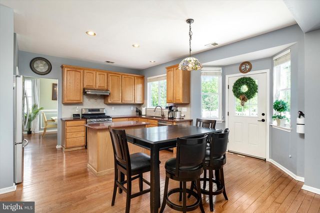 57 BAILLY DR, Burlington, NJ 08016
