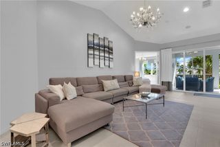 4650 Hawks Nest WAY M202, Naples, FL 34114