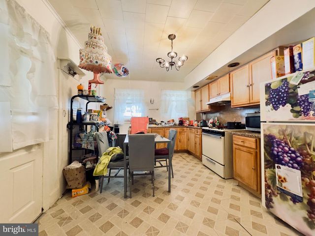 423 N RAILROAD ST, Allentown, PA 18102